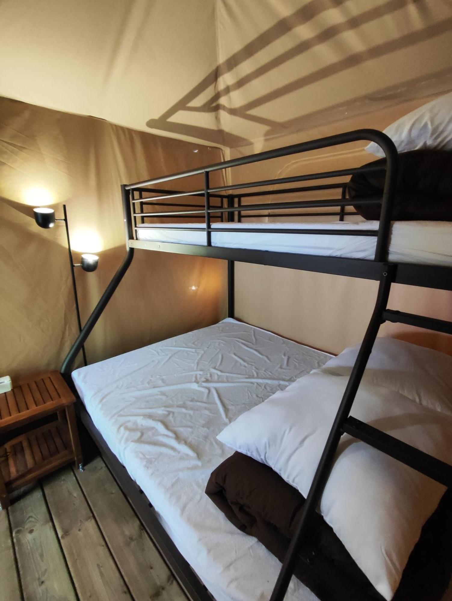 Camping Porte Des Alpilles By M.A Destination Glamping Сент-Этьен-дю-Грес Экстерьер фото